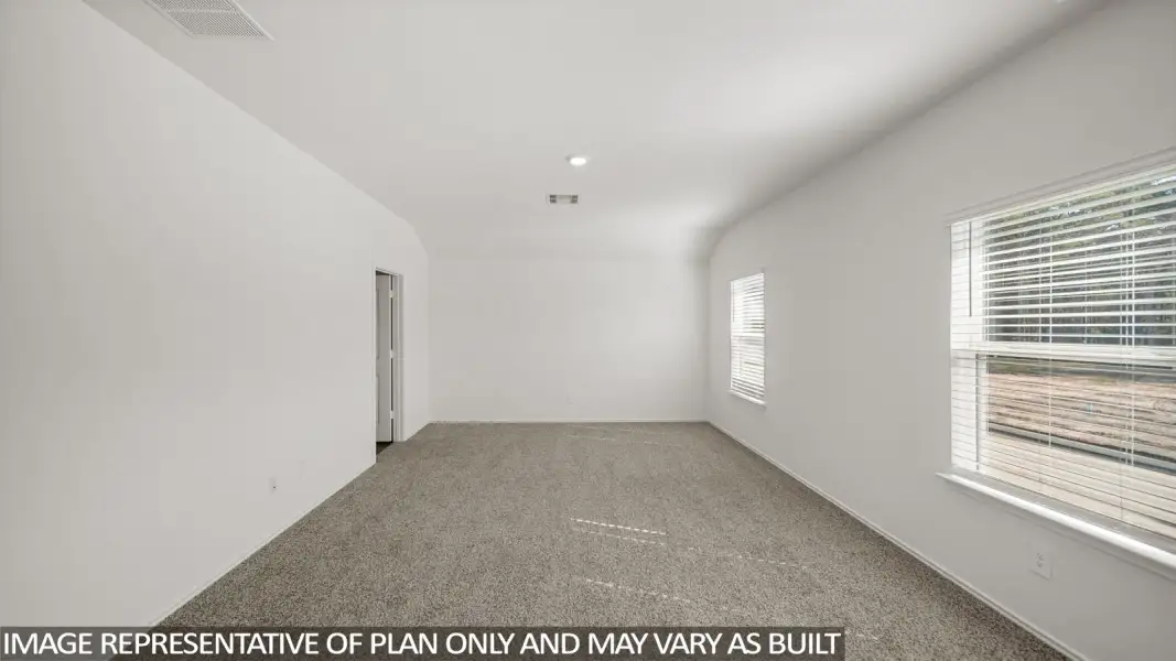 Representative unfurnished interior of a home built from the Madison by D.R. Horton in Indian Springs, Crosby (Image 18).