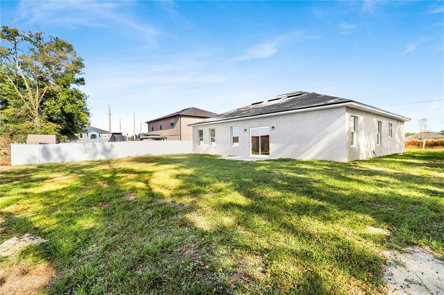 Exterior details and patio area of a home in , Ocala (Image 15).