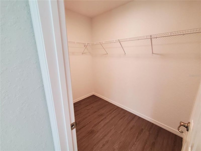 Spacious, unfurnished interior of a new home in , Ocklawaha (Image 26).