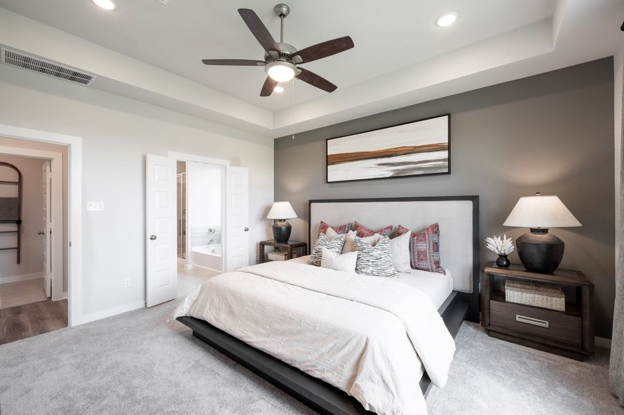 Representative furnished interior of a home built from the Yellowstar by Tri Pointe Homes in Mason Woods, Cypress (Image 35).