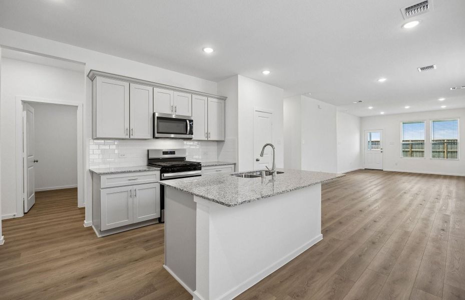 Furnished interior view inside a new home in Stokesbury, Waller (Image 10).