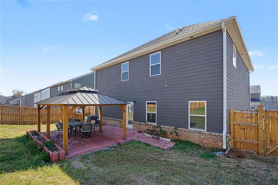 Exterior details and patio area of a home in , Covington (Image 4).