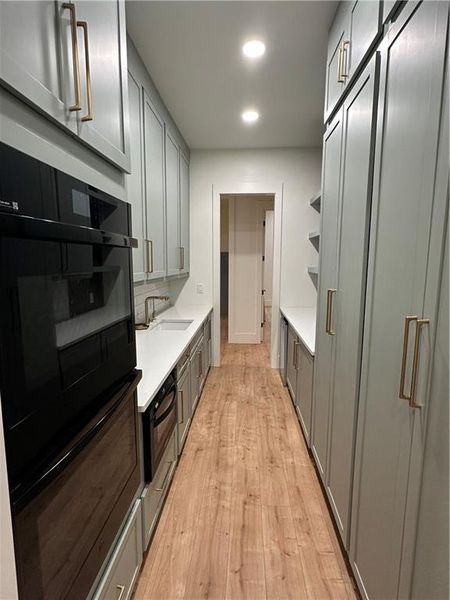 Furnished interior view inside a new home in , Atlanta (Image 4).