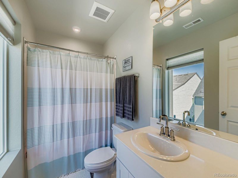 32 3rd Floor Bathroom.jpg