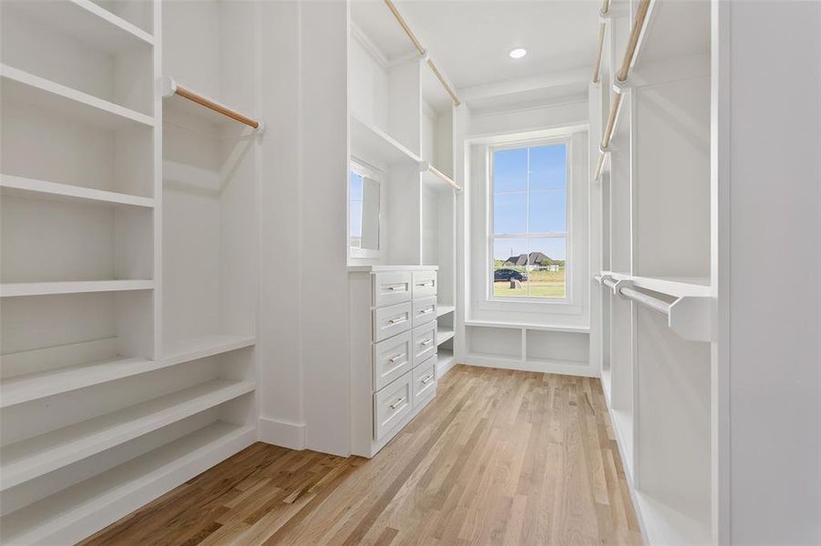 Image 33 of a home in .