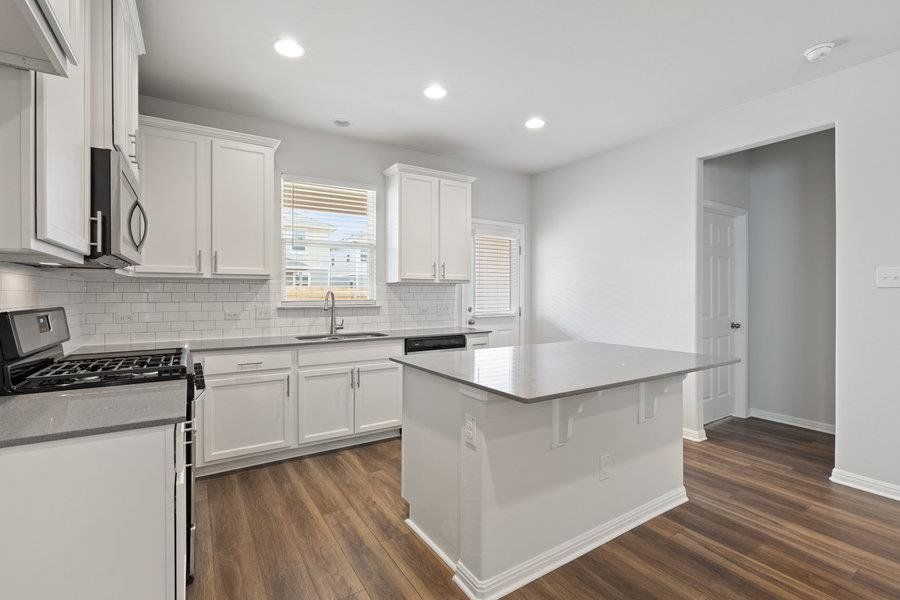 Photo of similar home.