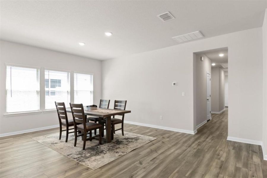 Furnished interior view inside a new home in Saddle Creek, Georgetown (Image 13).