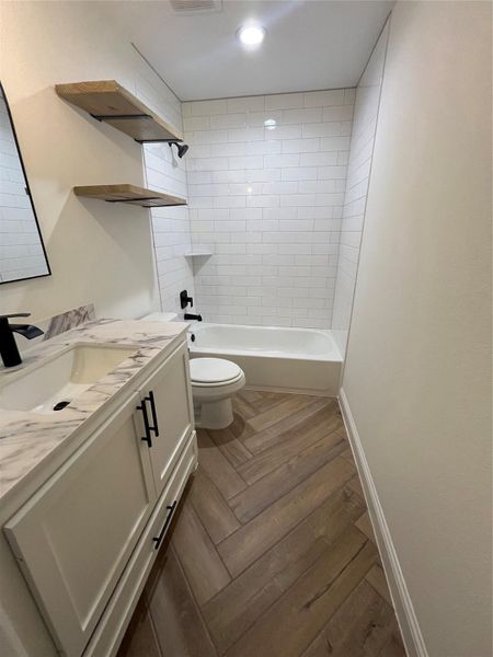 Furnished interior view inside a new home in , Conroe (Image 4). Furnished interior view inside a new home in , Conroe (Image 4).