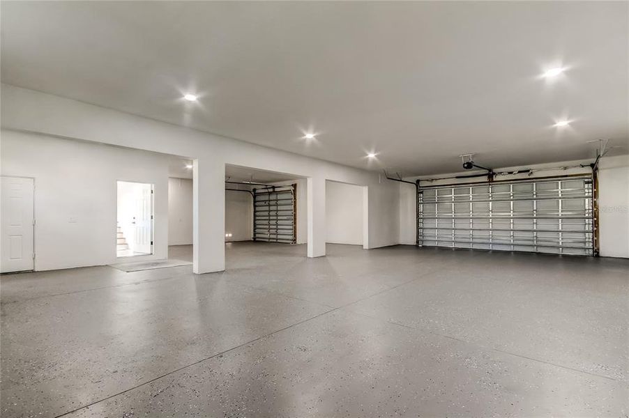 Spacious, unfurnished interior of a new home in , New Port Richey (Image 25).