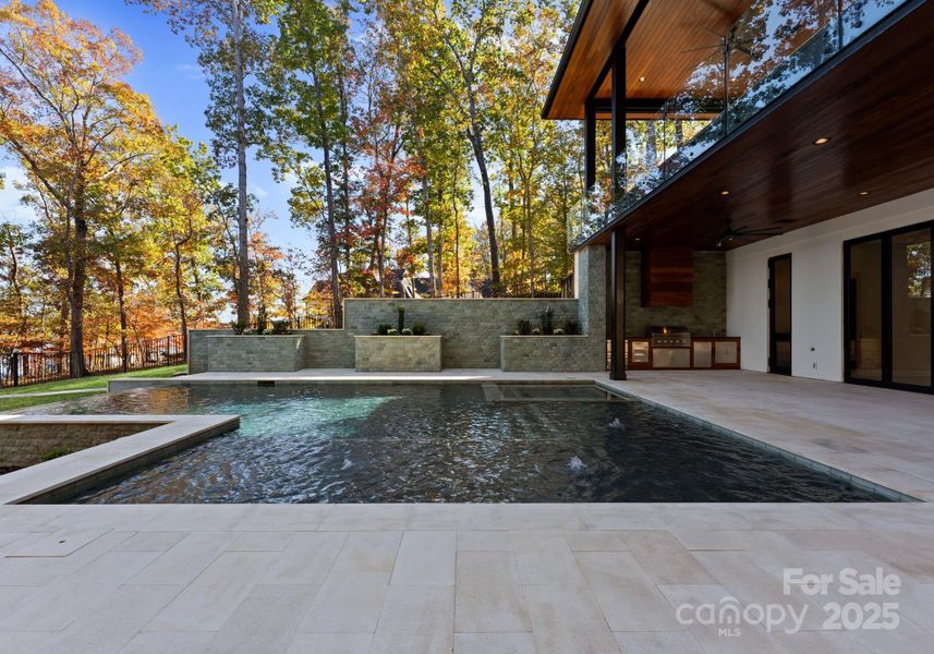 Image 43 of a home in .