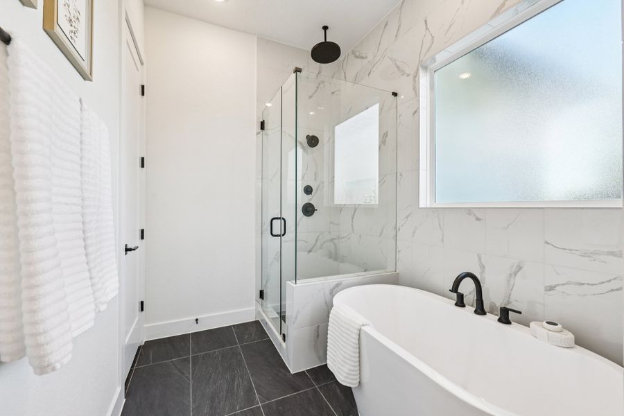 Furnished interior view inside a new home in Foxfield, Austin (Image 18).