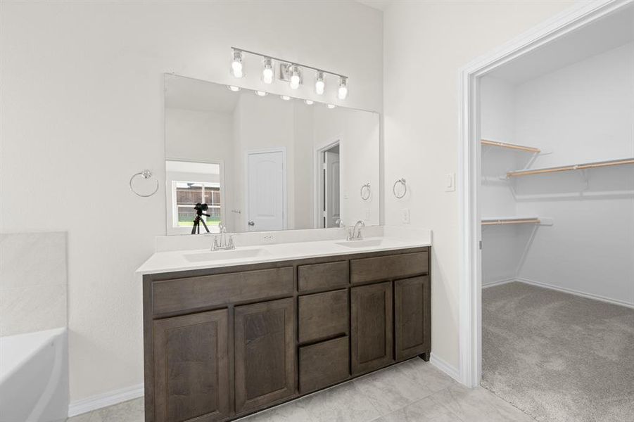 7740 Gatevine- Primary Suite-5