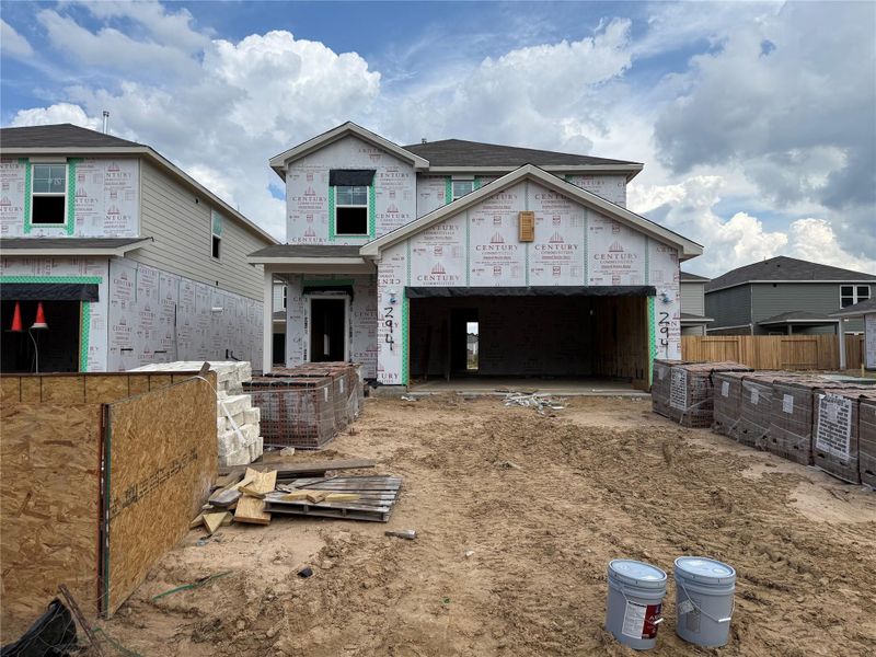 Image 18 of a home in Lakes at Black Oak.