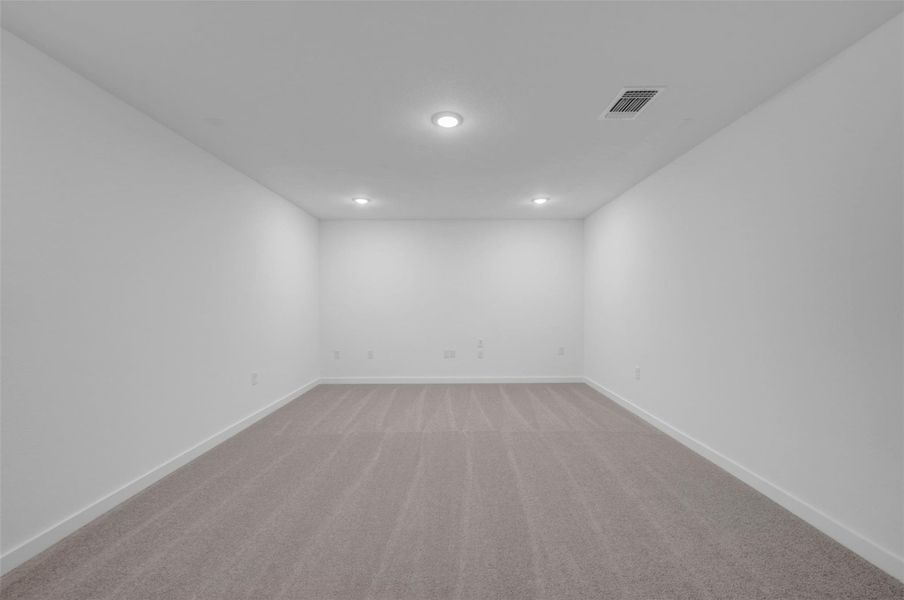 Spacious, unfurnished interior of a new home in Barksdale, Leander (Image 24).
