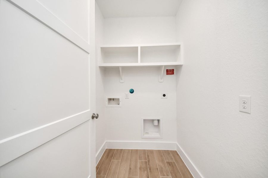 Spacious, unfurnished interior of a new home in Arabella on the Prairie: Premier Collection, Richmond (Image 10). Spacious, unfurnished interior of a new home in Arabella on the Prairie: Premier Collection, Richmond (Image 10).