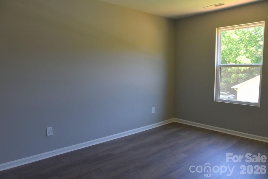 Spacious, unfurnished interior of a new home in , Lincolnton (Image 28).