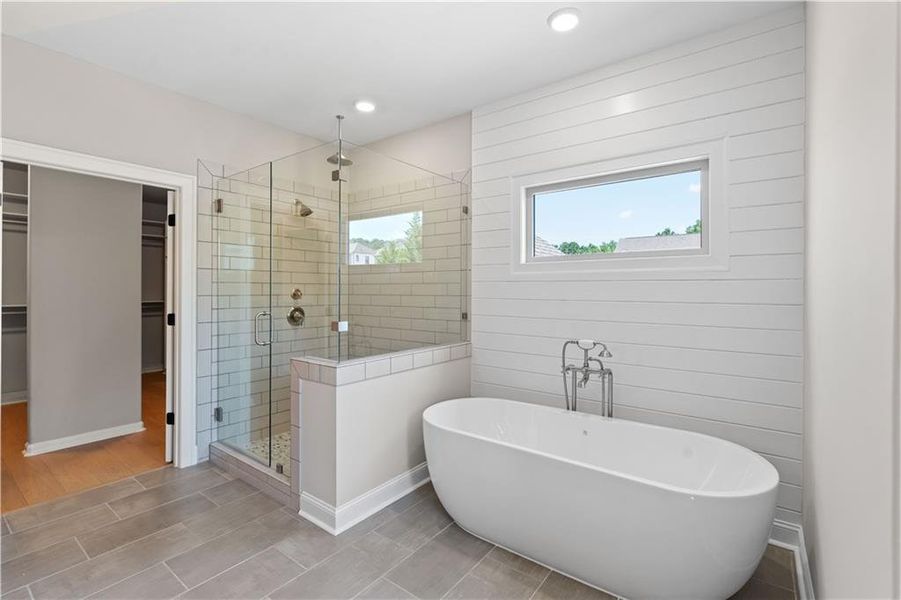 Furnished interior view inside a new home in Bellwyn, Johns Creek (Image 25).