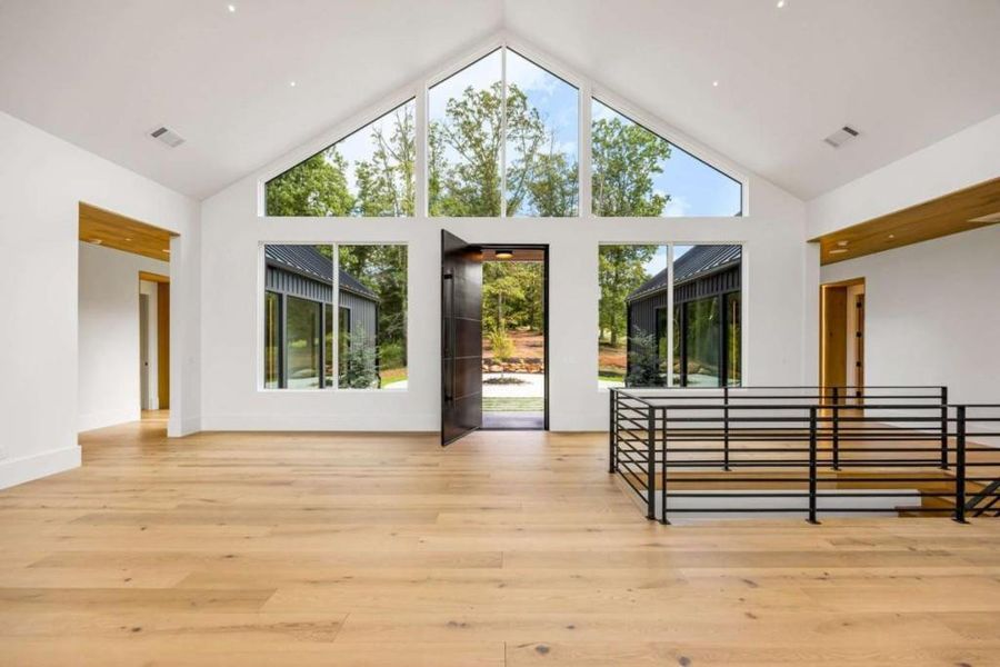 Spacious, unfurnished interior of a new home in , Mineral Bluff (Image 30).