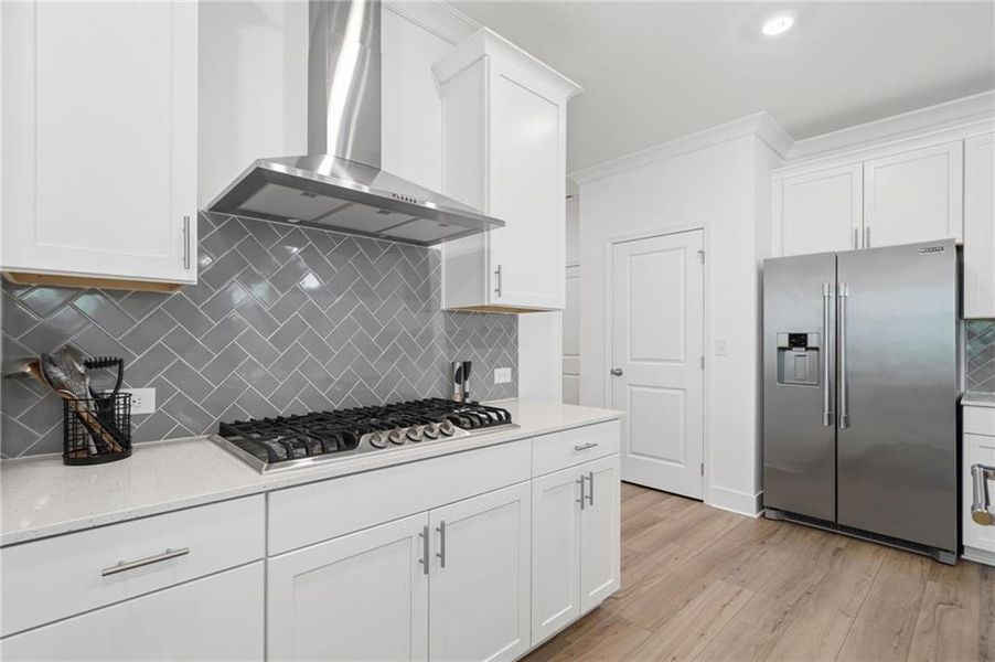 Furnished interior view inside a new home in , Dallas (Image 15).