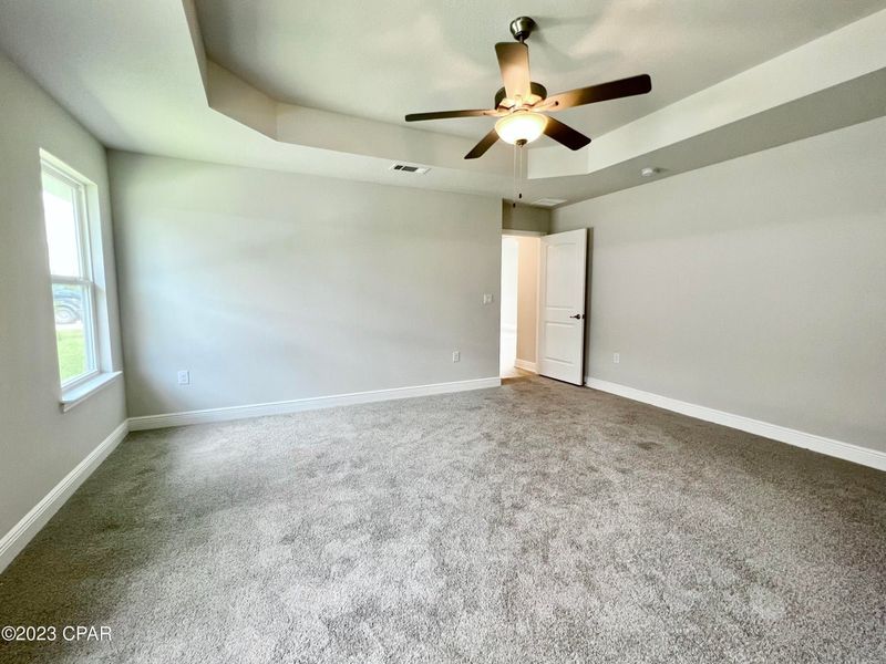 Spacious, unfurnished interior of a new home in East Bay, Panama City (Image 12).