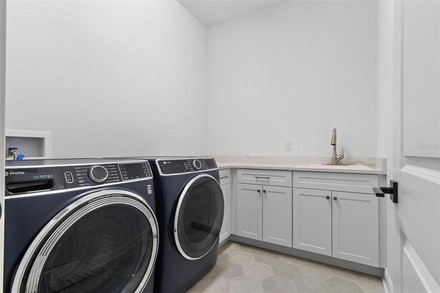 Furnished interior view inside a new home in , Tampa (Image 13).