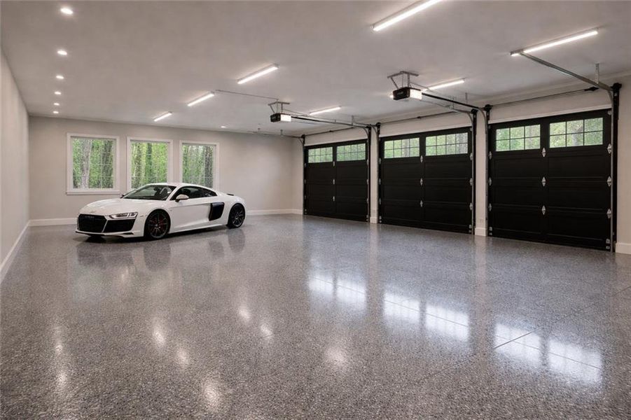 Spacious, unfurnished interior of a new home in , Fairburn (Image 8).