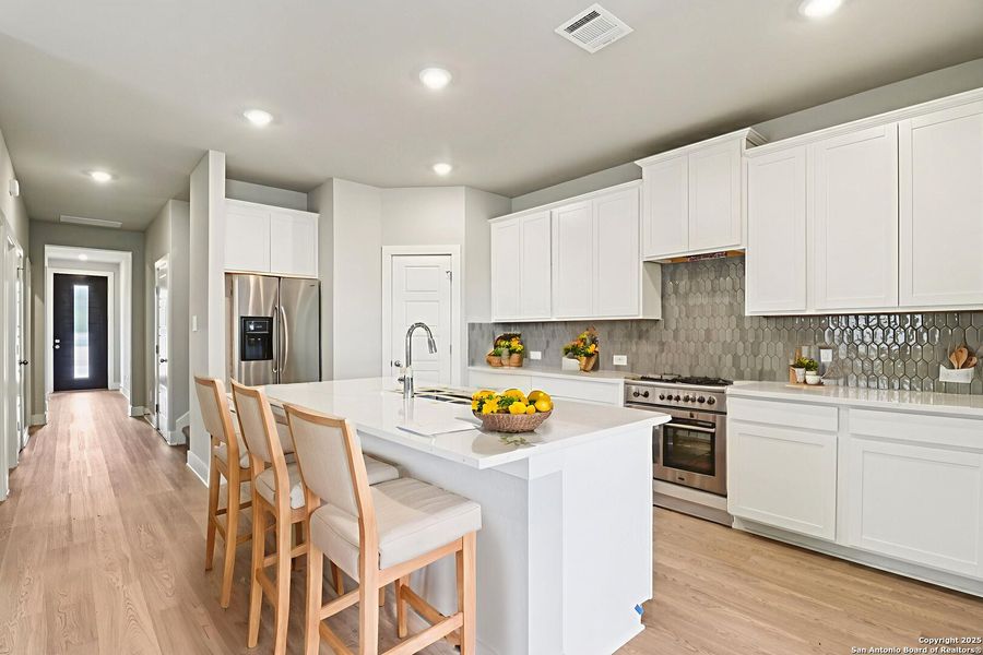 Furnished interior view inside a new home in Thomas Pond, San Antonio (Image 12). Furnished interior view inside a new home in Thomas Pond, San Antonio (Image 12).