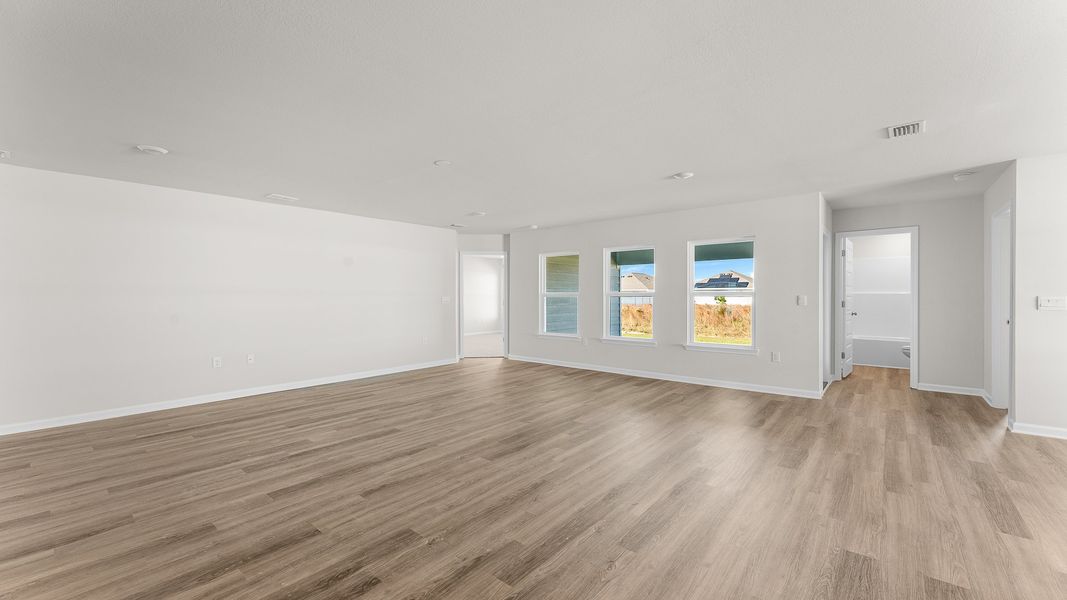 Spacious, unfurnished interior of a new home in Destini Lane, Panama City (Image 27).