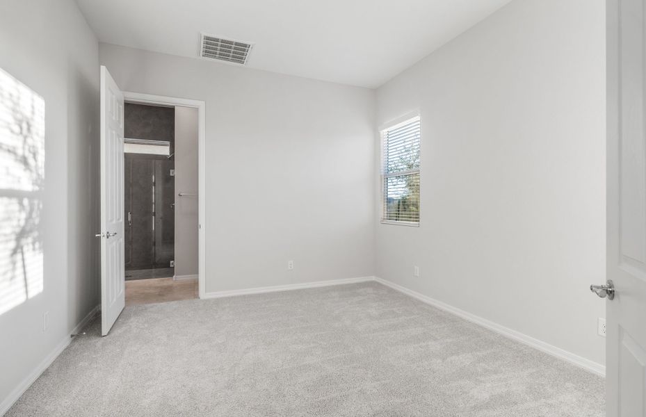 Spacious, unfurnished interior of a new home in Sun City Festival, Buckeye (Image 19).