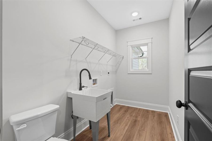 Furnished interior view inside a new home in , Carrollton (Image 10).