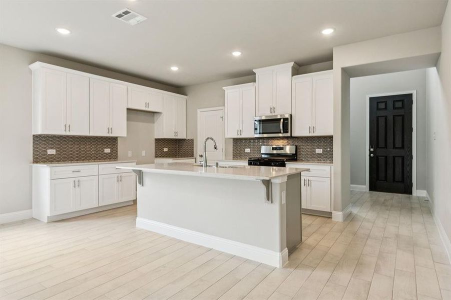 Furnished interior view inside a new home in , Celina (Image 5).