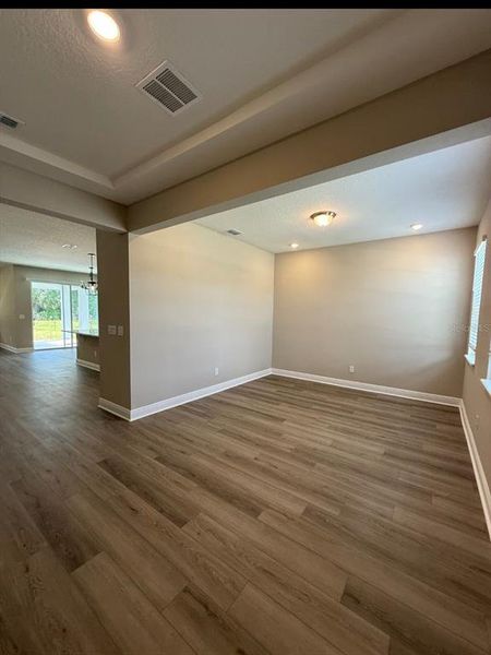 Spacious, unfurnished interior of a new home in Legends Preserve - Signature Series, Daytona Beach (Image 15).