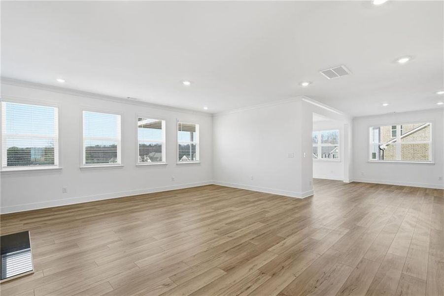 Spacious, unfurnished interior of a new home in Deer Valley, Canton (Image 17).