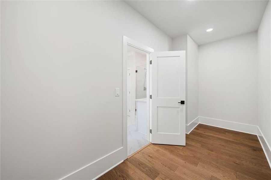 Spacious, unfurnished interior of a new home in , Atlanta (Image 120).