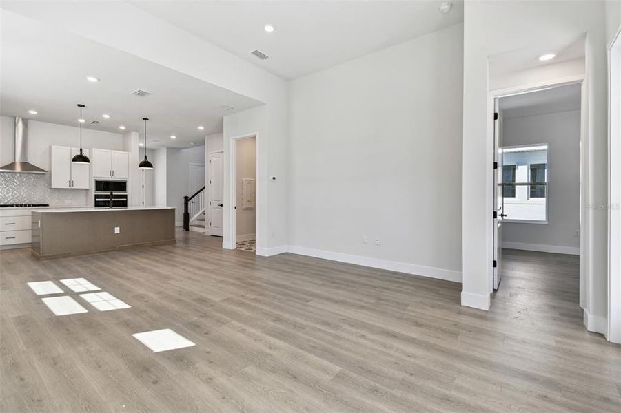 Spacious, unfurnished interior of a new home in Emerald Landing at Waterside at Lakewood Ranch – Cottage Series, Sarasota (Image 23).