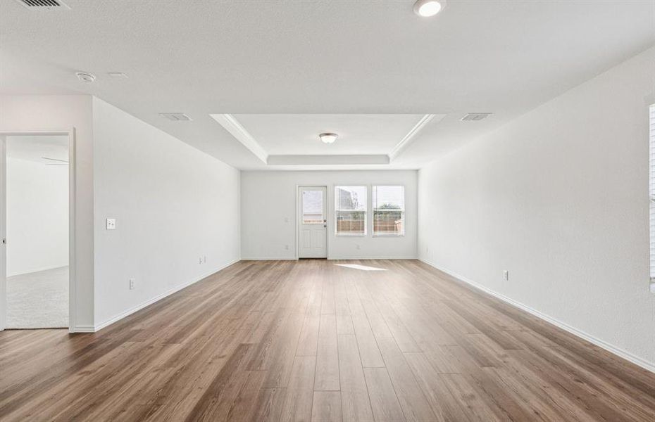 Bright and inviting gathering room perfect for entertaining Bright and inviting gathering room perfect for entertaining