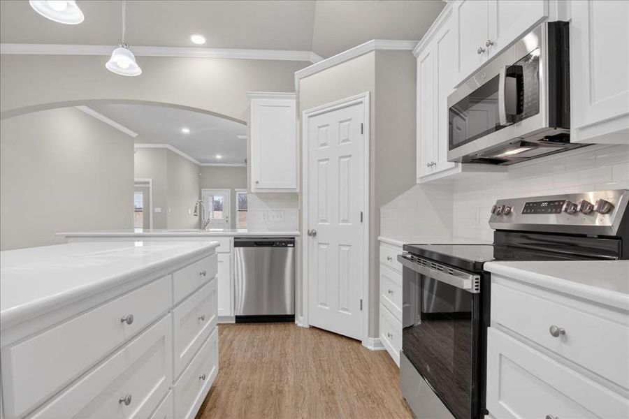 Furnished interior view inside a new home in , Waco (Image 7).