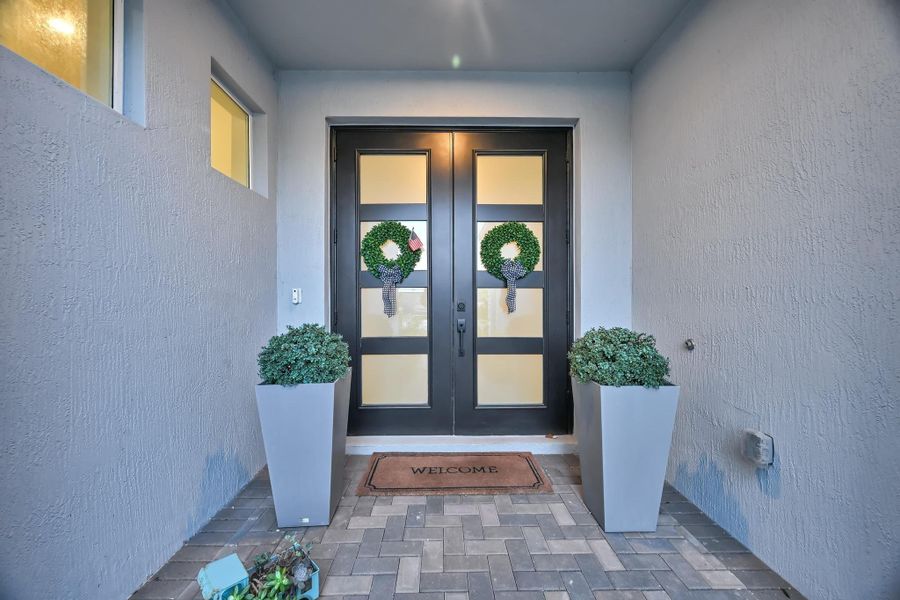 Exterior details and patio area of a home in Tradition - Cadence, Port St. Lucie (Image 31).