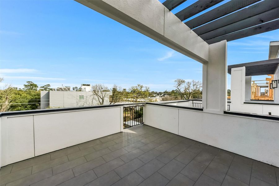 Exterior details and patio area of a home in , Houston (Image 20).