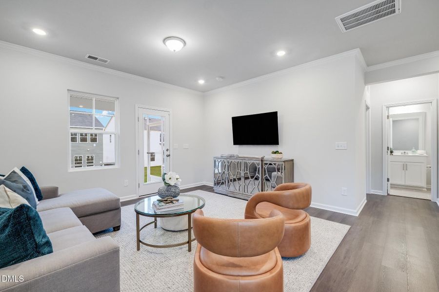 SUN_TripleCrown_Pic_Davidson-10