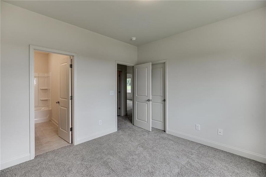 Spacious, unfurnished interior of a new home in , Jefferson (Image 40). Spacious, unfurnished interior of a new home in , Jefferson (Image 40).