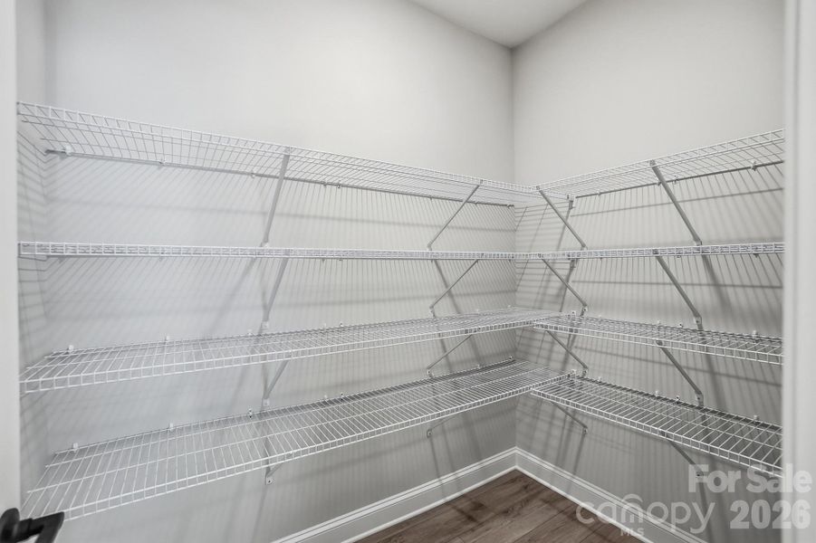 Walk in pantry
