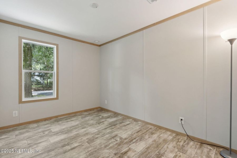 Spacious, unfurnished interior of a new home in , Yulee (Image 33).