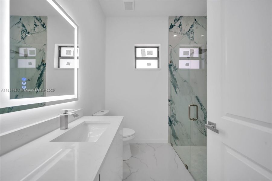 Furnished interior view inside a new home in , Cape Coral (Image 4).