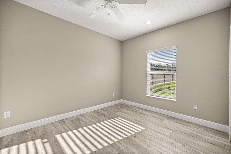 Spacious, unfurnished interior of a new home in , Ocala (Image 23).