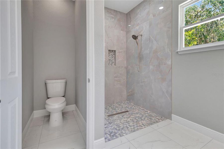 Furnished interior view inside a new home in , Leesburg (Image 10).