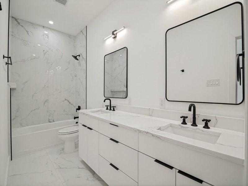 Furnished interior view inside a new home in , Terrell (Image 7).