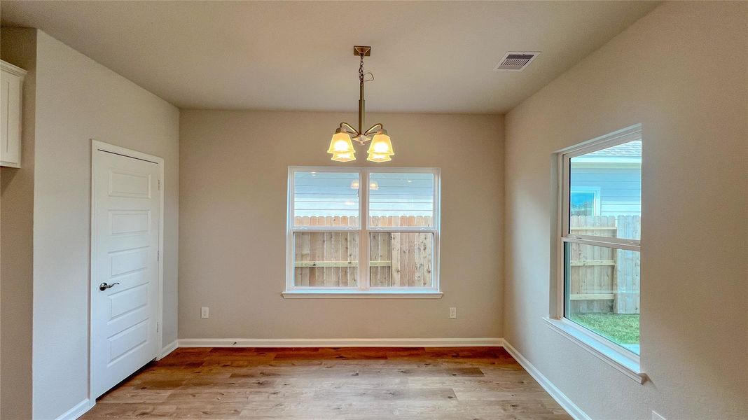 The Brambling- Dining Area. Sample floor plan image for illustration; upgrades, options, and colors may vary.