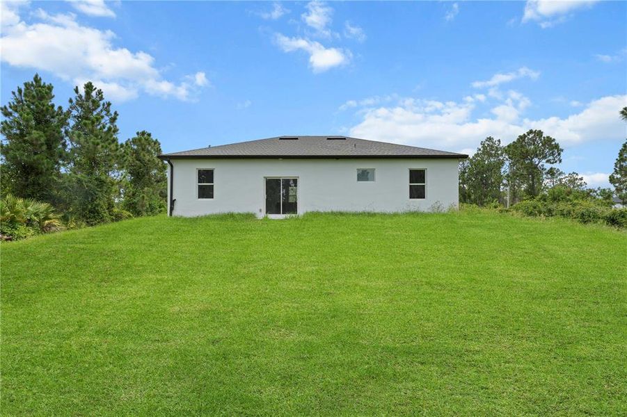 Exterior details and patio area of a home in , Lehigh Acres (Image 2).