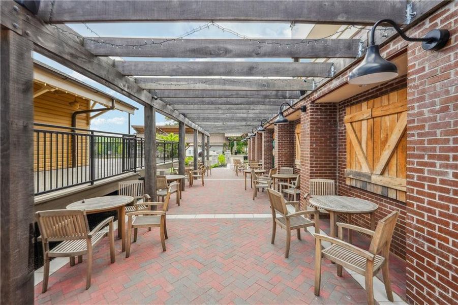 Community amenities in Eastlyn Crossing, Flowery Branch (Image 11).